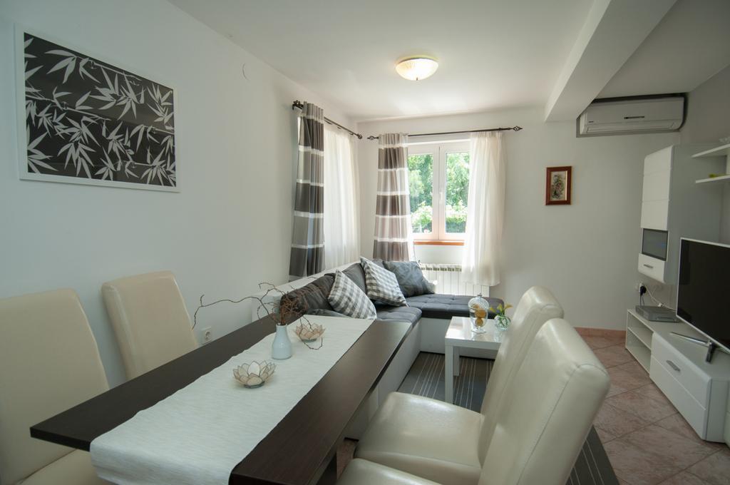 Ana * Opatija
